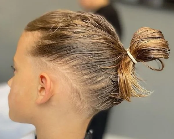 Elegancki niski kucyk