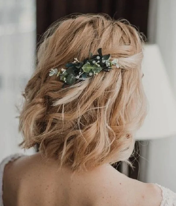 Fryzury na wesele włosy do ramion rozpuszczone: styl boho