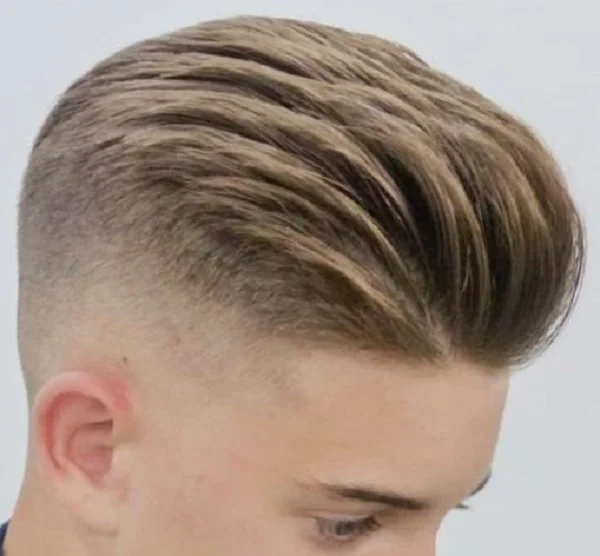 Zmierzwiony pompadour