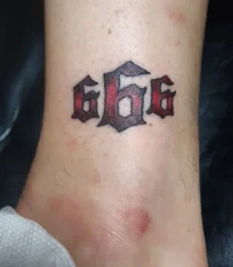 tatuaż 666 Styl tradycyjny