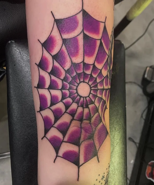 Tatuażu Pajęczyna na Łokciu Styl Aquarelle