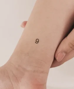 Tatuaż 9 Geometria